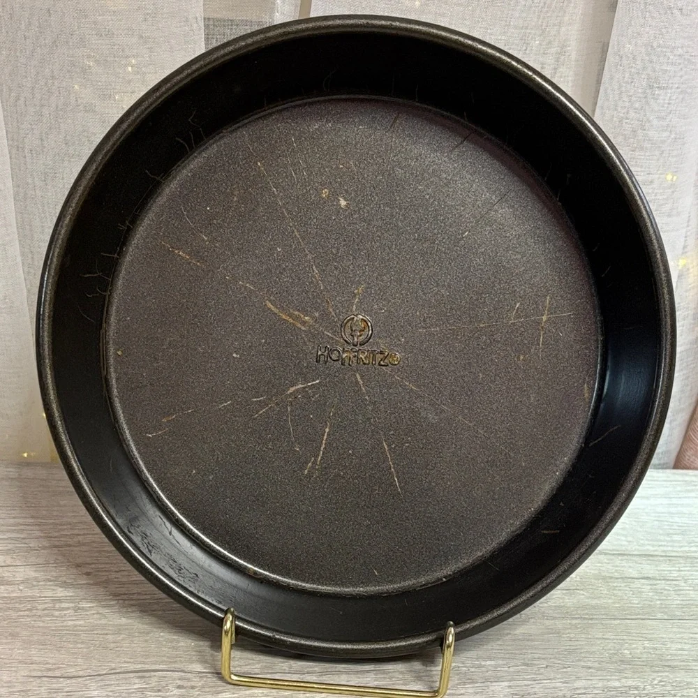 Hoffritz Nordic Ware Black Round Cake Pan Set